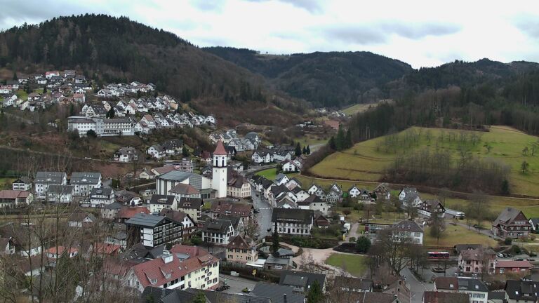 Dieses Bild zeigt eine Webcam-Aufnahme von Ottenhöfen, aufgenommen am Dienstag, den 10.02.2026 um 08:50 Uhr