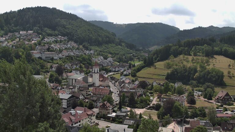 Dieses Bild zeigt eine Webcam-Aufnahme von Ottenhöfen, aufgenommen am Sonntag, den 19.07.2026 um 12:40 Uhr
