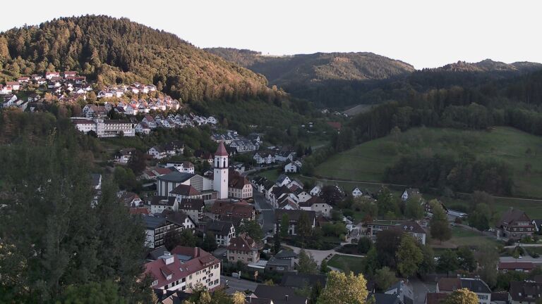 Dieses Bild zeigt eine Webcam-Aufnahme von Ottenhöfen, aufgenommen am Dienstag, den 22.09.2026 um 18:40 Uhr