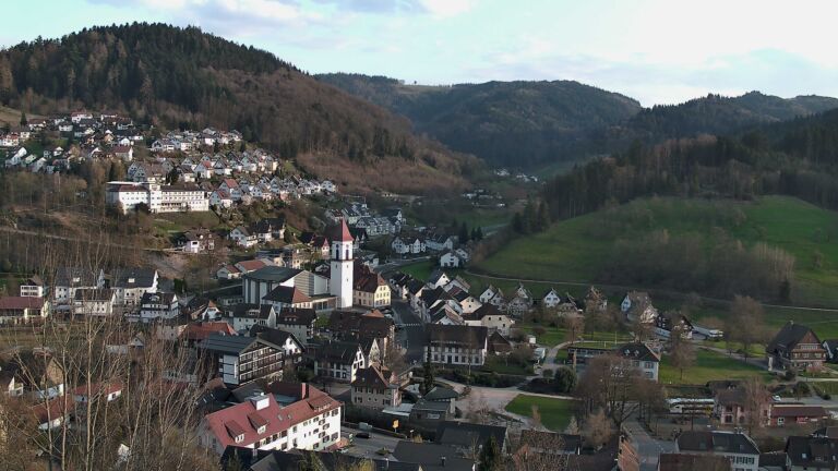 Dieses Bild zeigt eine Webcam-Aufnahme von Ottenhöfen, aufgenommen am Montag, den 23.03.2026 um 17:40 Uhr