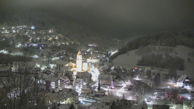 Dieses Bild zeigt eine Webcam-Aufnahme von Ottenhöfen, aufgenommen am Samstag, den 10.01.2026 um 20:00 Uhr
