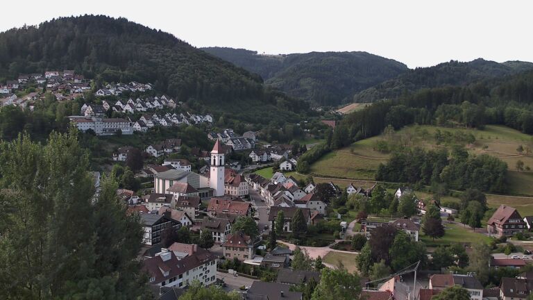 Dieses Bild zeigt eine Webcam-Aufnahme von Ottenhöfen, aufgenommen am Mittwoch, den 08.07.2026 um 09:00 Uhr