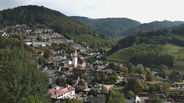 Dieses Bild zeigt eine Webcam-Aufnahme von Ottenhöfen, aufgenommen am Dienstag, den 29.09.2026 um 16:00 Uhr
