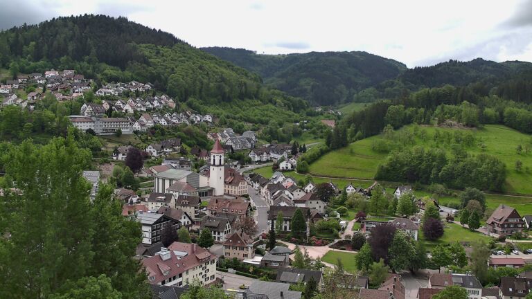Dieses Bild zeigt eine Webcam-Aufnahme von Ottenhöfen, aufgenommen am Mittwoch, den 06.05.2026 um 11:50 Uhr