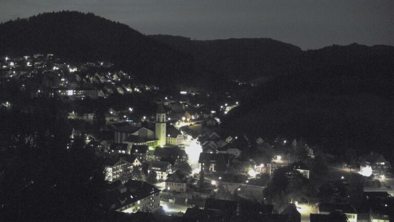 Dieses Bild zeigt eine Webcam-Aufnahme von Ottenhöfen, aufgenommen am Donnerstag, den 27.08.2026 um 22:00 Uhr