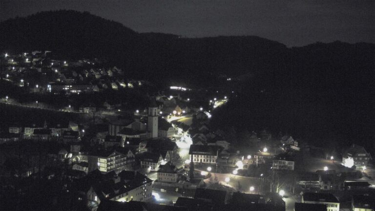 Dieses Bild zeigt eine Webcam-Aufnahme von Ottenhöfen, aufgenommen am Sonntag, den 08.02.2026 um 04:00 Uhr