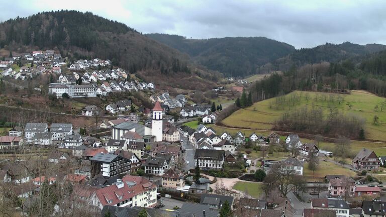 Dieses Bild zeigt eine Webcam-Aufnahme von Ottenhöfen, aufgenommen am Dienstag, den 10.02.2026 um 09:50 Uhr