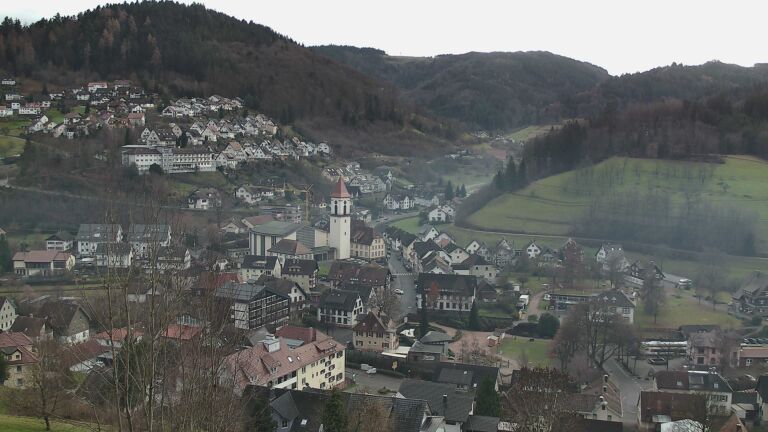 Dieses Bild zeigt eine Webcam-Aufnahme von Ottenhöfen, aufgenommen am Mittwoch, den 17.12.2025 um 13:40 Uhr