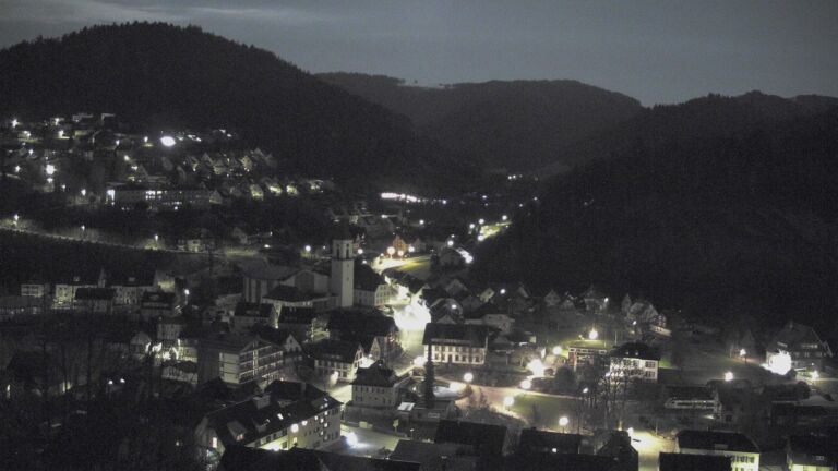 Dieses Bild zeigt eine Webcam-Aufnahme von Ottenhöfen, aufgenommen am Freitag, den 03.04.2026 um 01:00 Uhr