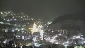 Dieses Bild zeigt eine Webcam-Aufnahme von Ottenhöfen, aufgenommen am Mittwoch, den 07.01.2026 um 20:00 Uhr