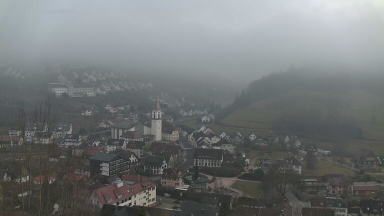 Dieses Bild zeigt eine Webcam-Aufnahme von Ottenhöfen, aufgenommen am Mittwoch, den 04.02.2026 um 16:50 Uhr