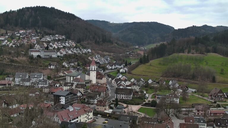 Dieses Bild zeigt eine Webcam-Aufnahme von Ottenhöfen, aufgenommen am Sonntag, den 15.03.2026 um 17:40 Uhr