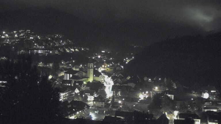 Dieses Bild zeigt eine Webcam-Aufnahme von Ottenhöfen, aufgenommen am Donnerstag, den 01.10.2026 um 21:00 Uhr