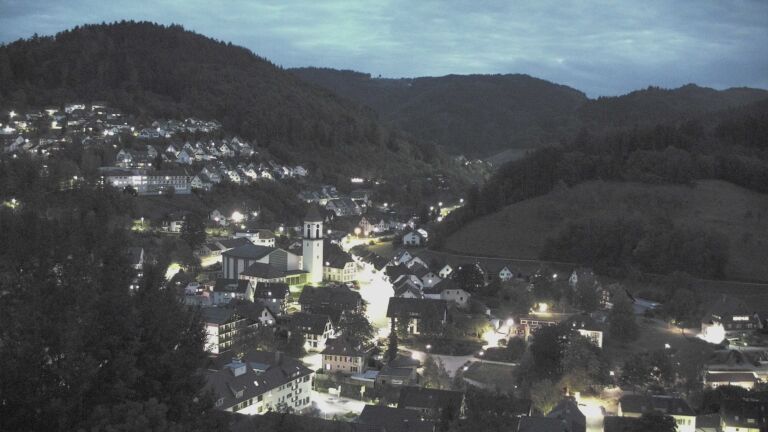 Dieses Bild zeigt eine Webcam-Aufnahme von Ottenhöfen, aufgenommen am Mittwoch, den 30.09.2026 um 19:40 Uhr