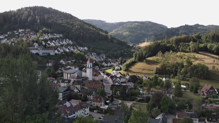 Dieses Bild zeigt eine Webcam-Aufnahme von Ottenhöfen, aufgenommen am Montag, den 31.08.2026 um 09:30 Uhr