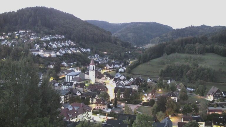 Dieses Bild zeigt eine Webcam-Aufnahme von Ottenhöfen, aufgenommen am Dienstag, den 06.10.2026 um 07:00 Uhr