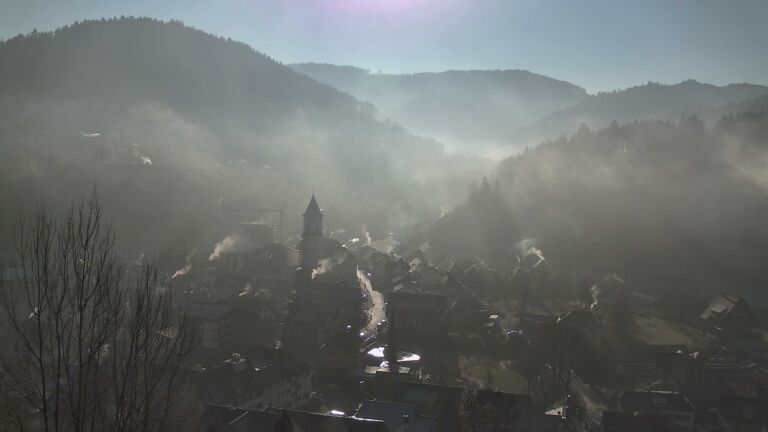 Dieses Bild zeigt eine Webcam-Aufnahme von Ottenhöfen, aufgenommen am Sonntag, den 28.12.2025 um 11:10 Uhr