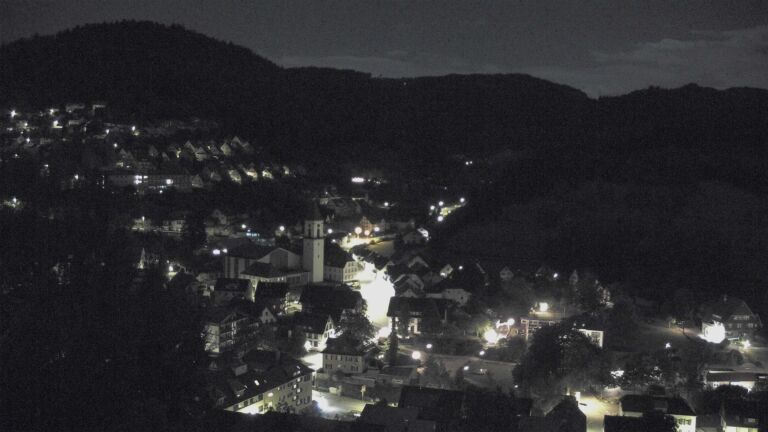 Dieses Bild zeigt eine Webcam-Aufnahme von Ottenhöfen, aufgenommen am Dienstag, den 01.09.2026 um 04:00 Uhr