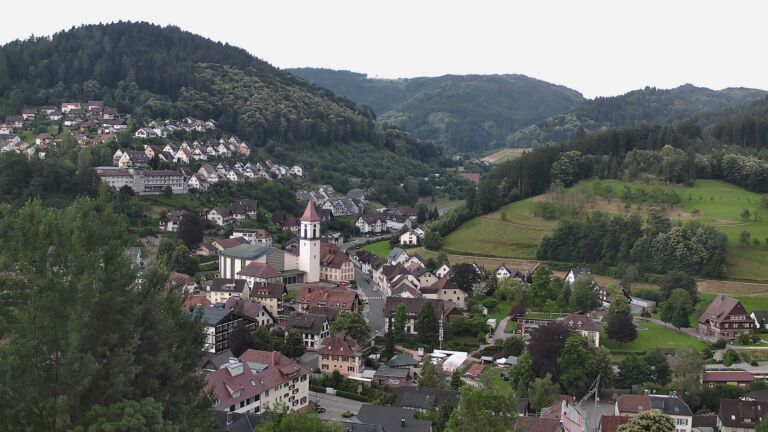 Dieses Bild zeigt eine Webcam-Aufnahme von Ottenhöfen, aufgenommen am Sonntag, den 21.06.2026 um 05:40 Uhr