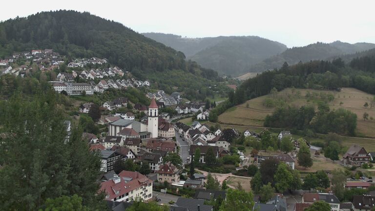 Dieses Bild zeigt eine Webcam-Aufnahme von Ottenhöfen, aufgenommen am Dienstag, den 25.08.2026 um 09:40 Uhr