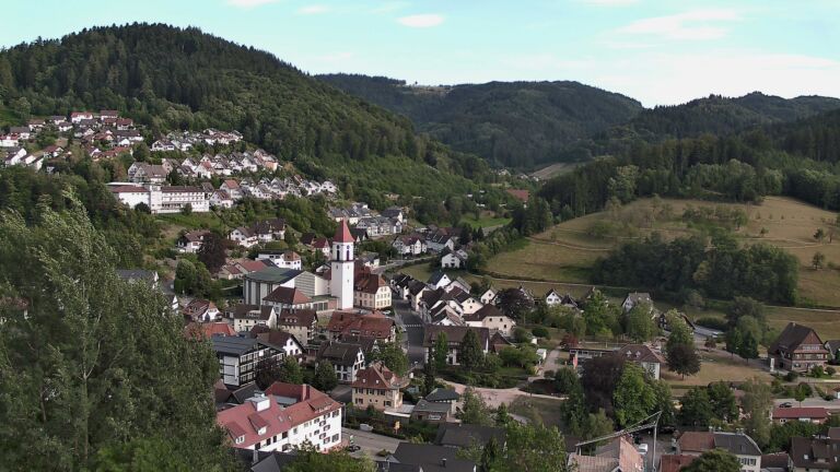 Dieses Bild zeigt eine Webcam-Aufnahme von Ottenhöfen, aufgenommen am Mittwoch, den 22.07.2026 um 18:50 Uhr
