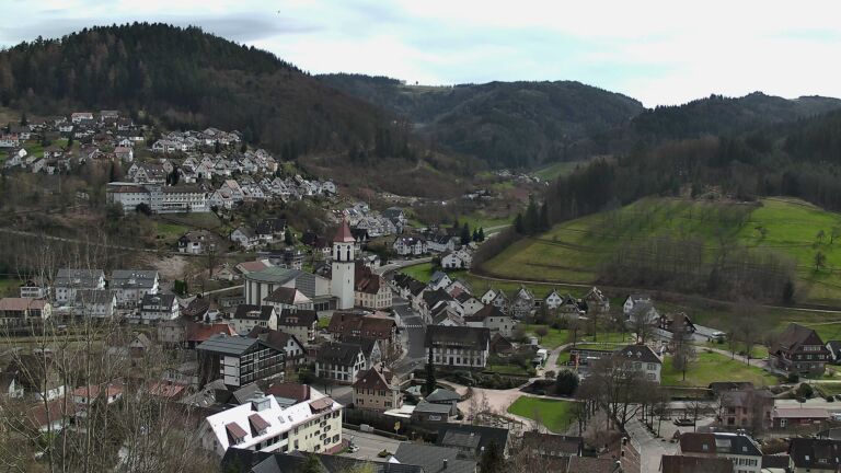 Dieses Bild zeigt eine Webcam-Aufnahme von Ottenhöfen, aufgenommen am Freitag, den 13.03.2026 um 14:00 Uhr