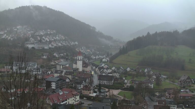 Dieses Bild zeigt eine Webcam-Aufnahme von Ottenhöfen, aufgenommen am Samstag, den 04.04.2026 um 07:40 Uhr