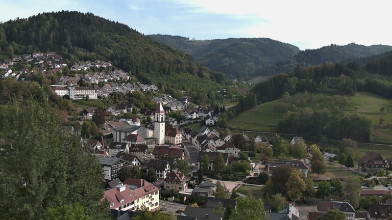Dieses Bild zeigt eine Webcam-Aufnahme von Ottenhöfen, aufgenommen am Montag, den 28.09.2026 um 16:40 Uhr