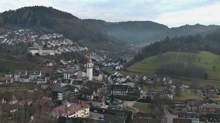 Dieses Bild zeigt eine Webcam-Aufnahme von Ottenhöfen, aufgenommen am Sonntag, den 01.02.2026 um 16:40 Uhr