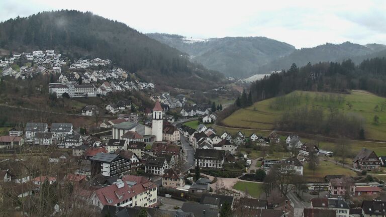 Dieses Bild zeigt eine Webcam-Aufnahme von Ottenhöfen, aufgenommen am Sonntag, den 15.02.2026 um 09:30 Uhr