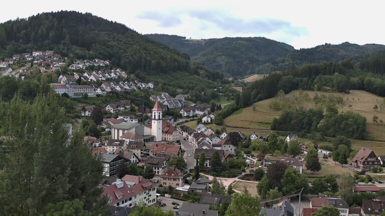 Dieses Bild zeigt eine Webcam-Aufnahme von Ottenhöfen, aufgenommen am Mittwoch, den 05.08.2026 um 08:40 Uhr