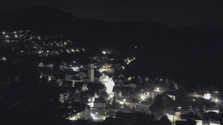 Dieses Bild zeigt eine Webcam-Aufnahme von Ottenhöfen, aufgenommen am Montag, den 10.08.2026 um 00:30 Uhr