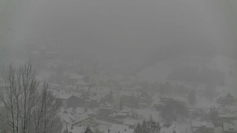 Dieses Bild zeigt eine Webcam-Aufnahme von Ottenhöfen, aufgenommen am Samstag, den 10.01.2026 um 16:00 Uhr