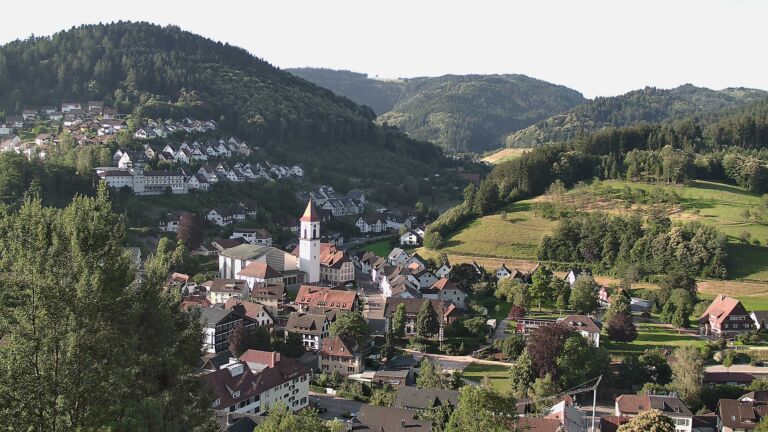 Dieses Bild zeigt eine Webcam-Aufnahme von Ottenhöfen, aufgenommen am Mittwoch, den 24.06.2026 um 07:30 Uhr