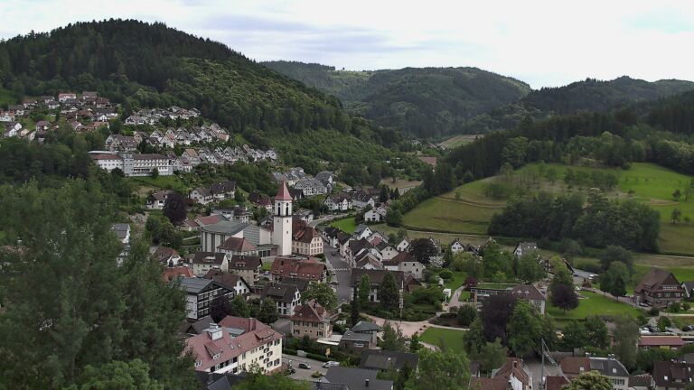 Dieses Bild zeigt eine Webcam-Aufnahme von Ottenhöfen, aufgenommen am Dienstag, den 16.06.2026 um 16:40 Uhr