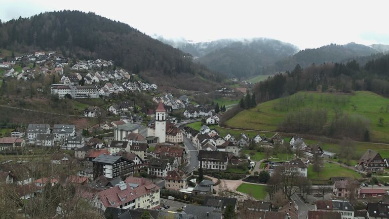 Dieses Bild zeigt eine Webcam-Aufnahme von Ottenhöfen, aufgenommen am Dienstag, den 31.03.2026 um 10:00 Uhr