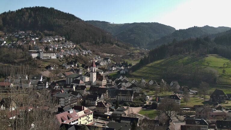 Dieses Bild zeigt eine Webcam-Aufnahme von Ottenhöfen, aufgenommen am Mittwoch, den 04.03.2026 um 15:00 Uhr