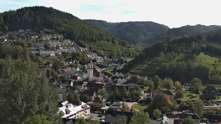 Dieses Bild zeigt eine Webcam-Aufnahme von Ottenhöfen, aufgenommen am Donnerstag, den 15.10.2026 um 14:50 Uhr