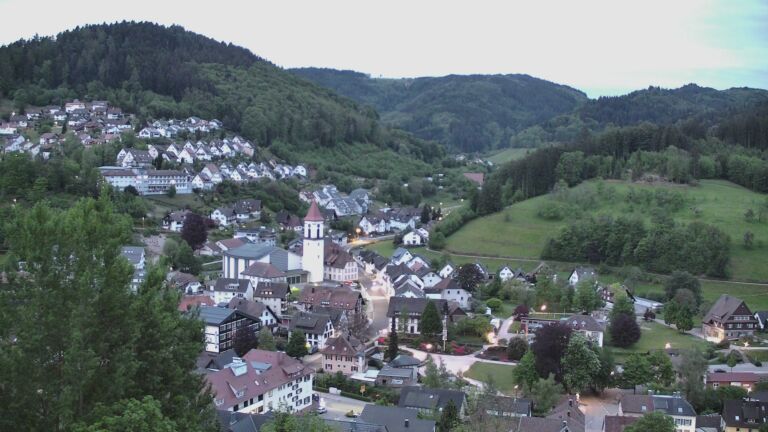 Dieses Bild zeigt eine Webcam-Aufnahme von Ottenhöfen, aufgenommen am Dienstag, den 05.05.2026 um 05:40 Uhr