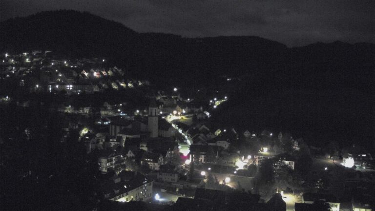 Dieses Bild zeigt eine Webcam-Aufnahme von Ottenhöfen, aufgenommen am Samstag, den 24.10.2026 um 00:30 Uhr