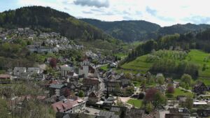 Dieses Bild zeigt eine Webcam-Aufnahme von Ottenhöfen, aufgenommen am Freitag, den 17.04.2026 um 14:20 Uhr