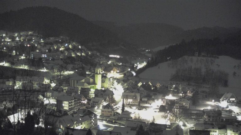 Dieses Bild zeigt eine Webcam-Aufnahme von Ottenhöfen, aufgenommen am Dienstag, den 06.01.2026 um 05:00 Uhr