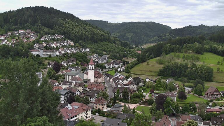 Dieses Bild zeigt eine Webcam-Aufnahme von Ottenhöfen, aufgenommen am Dienstag, den 16.06.2026 um 10:20 Uhr