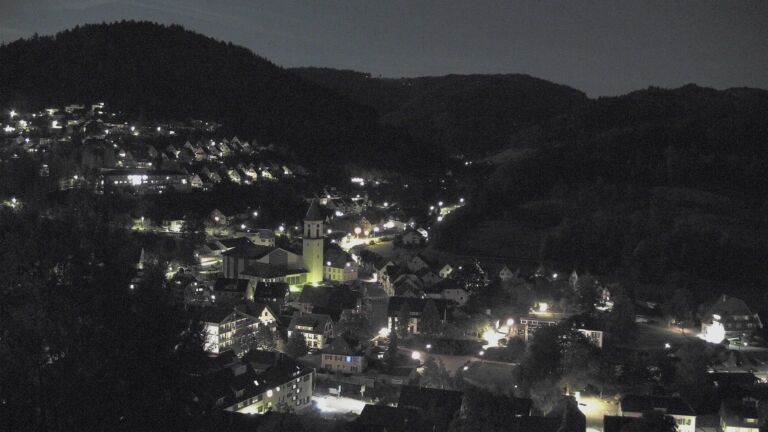 Dieses Bild zeigt eine Webcam-Aufnahme von Ottenhöfen, aufgenommen am Samstag, den 26.09.2026 um 20:50 Uhr
