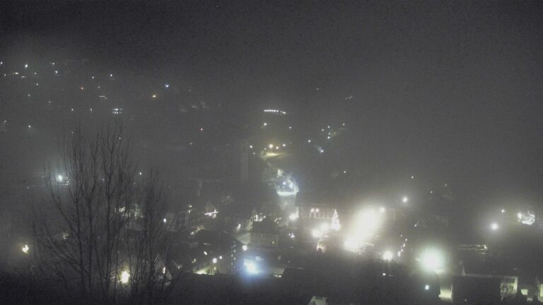 Dieses Bild zeigt eine Webcam-Aufnahme von Ottenhöfen, aufgenommen am Montag, den 15.12.2025 um 00:00 Uhr