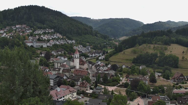 Dieses Bild zeigt eine Webcam-Aufnahme von Ottenhöfen, aufgenommen am Donnerstag, den 16.07.2026 um 14:30 Uhr