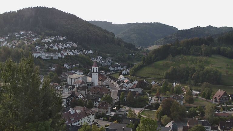 Dieses Bild zeigt eine Webcam-Aufnahme von Ottenhöfen, aufgenommen am Montag, den 28.09.2026 um 09:30 Uhr
