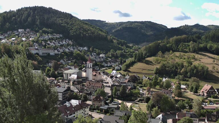 Dieses Bild zeigt eine Webcam-Aufnahme von Ottenhöfen, aufgenommen am Samstag, den 29.08.2026 um 10:20 Uhr