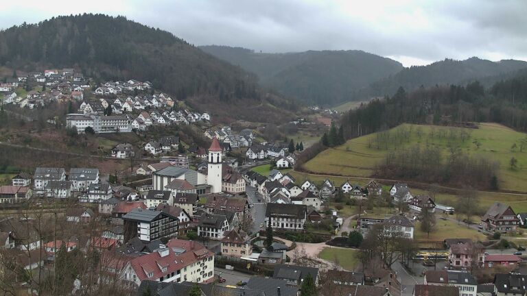 Dieses Bild zeigt eine Webcam-Aufnahme von Ottenhöfen, aufgenommen am Dienstag, den 03.02.2026 um 15:20 Uhr