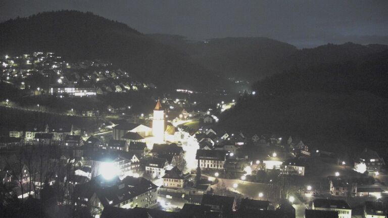 Dieses Bild zeigt eine Webcam-Aufnahme von Ottenhöfen, aufgenommen am Donnerstag, den 29.01.2026 um 18:20 Uhr